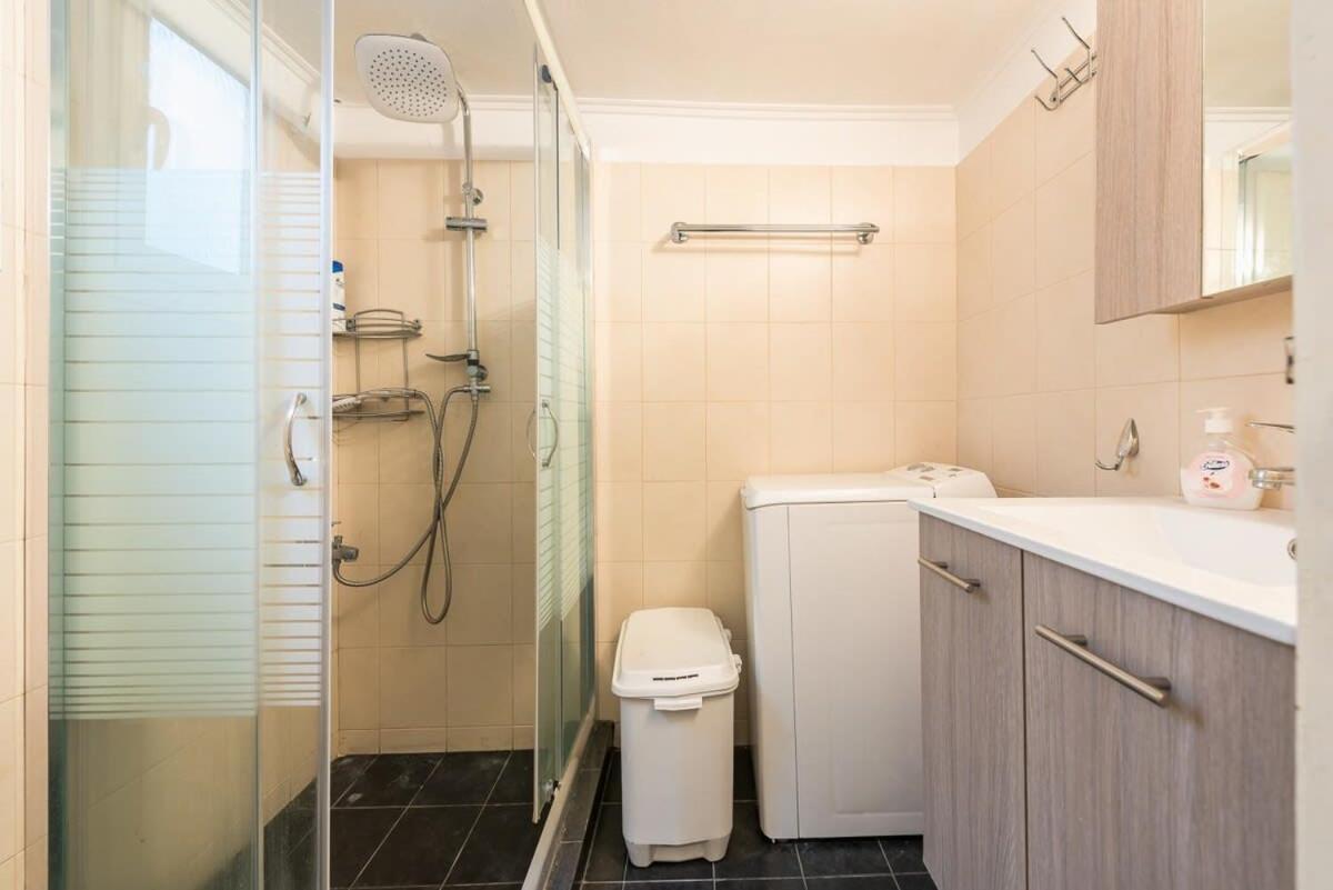 Topfloor Central Apt With Urban Views,3' To Metro アテネ エクステリア 写真